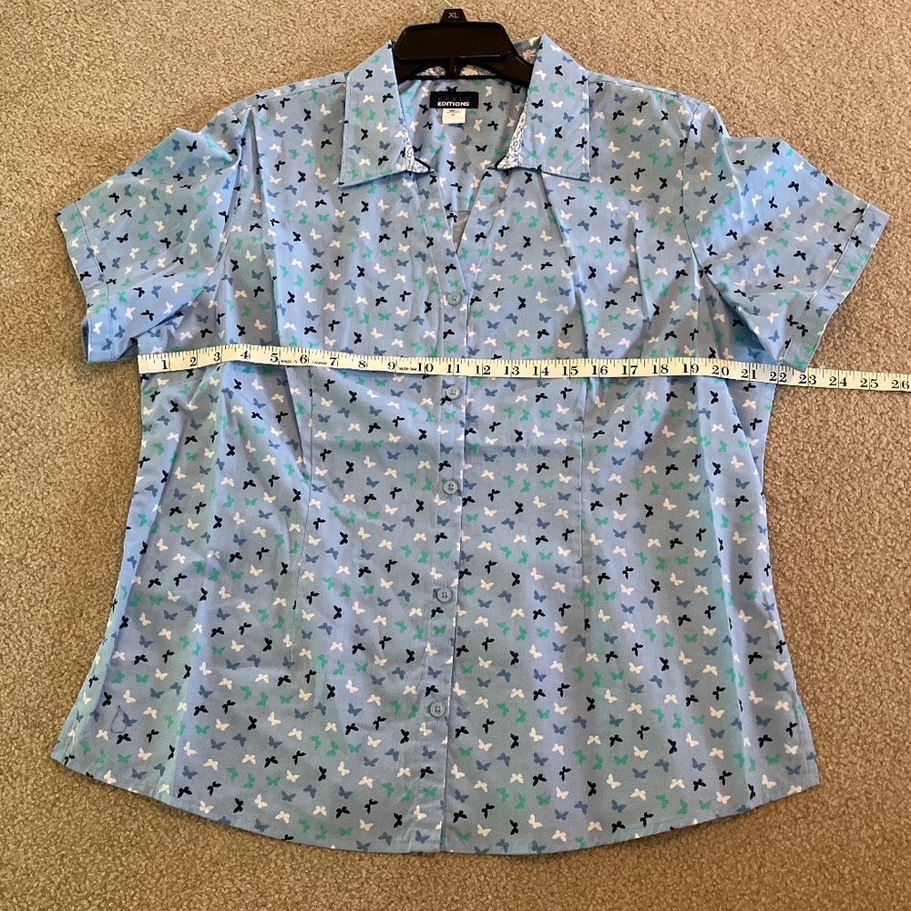 size XL, bust up to 44β inches, new condition, butterfly π¦ button down - Picture 12 of 14